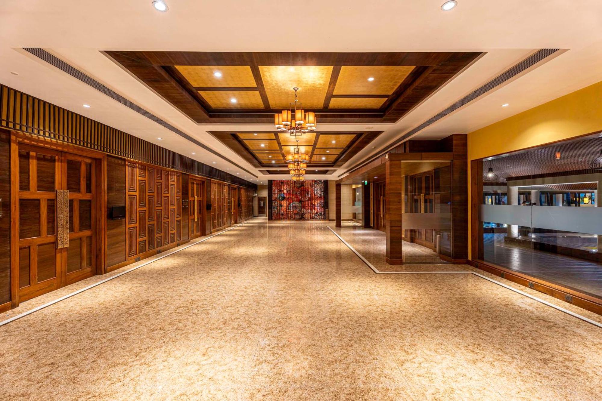 Radisson Blu Plaza Resort & Convention Centre Karjat Exterior photo The interior of the hotel