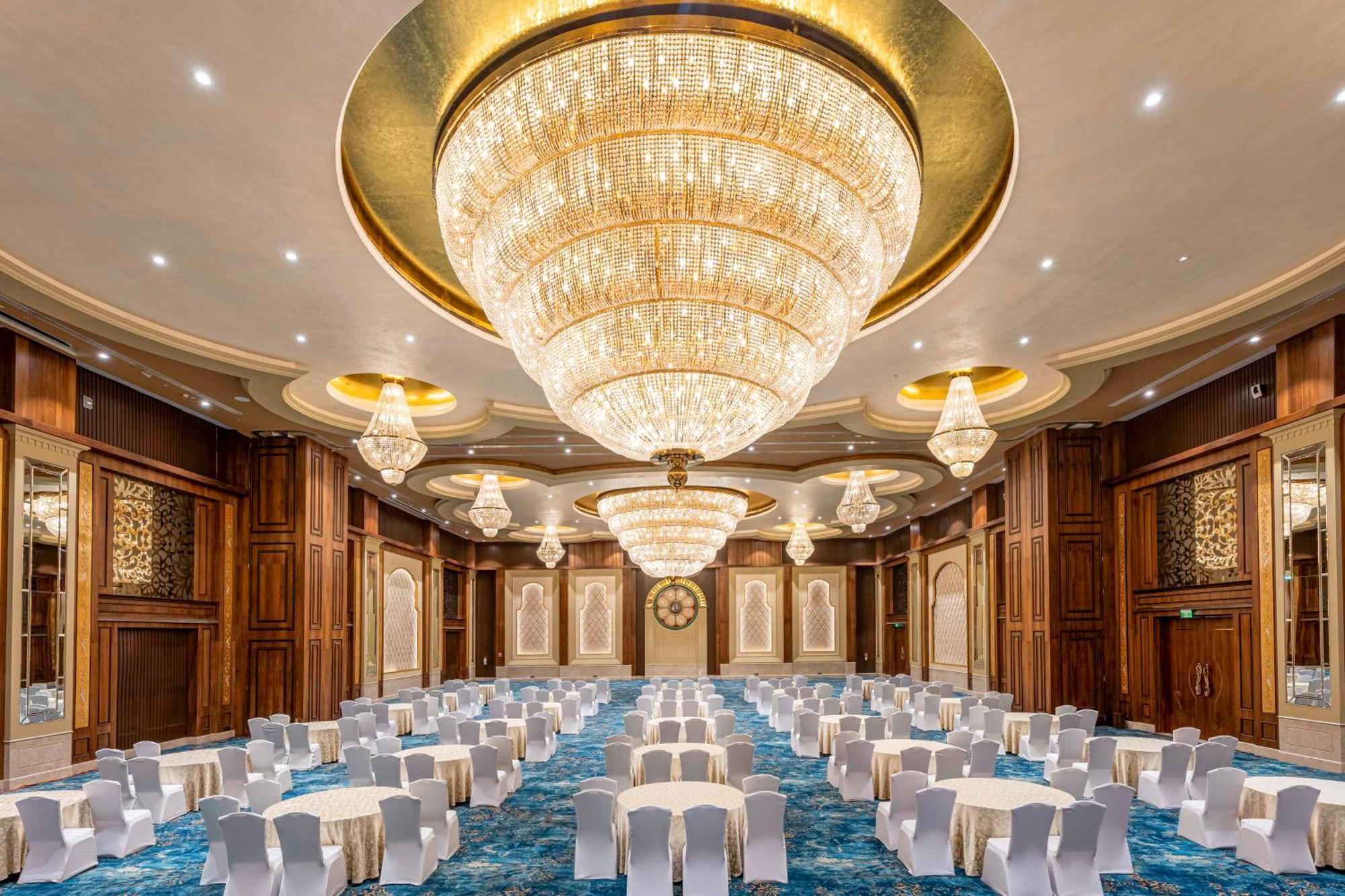 Radisson Blu Plaza Resort & Convention Centre Karjat Exterior photo The Grand Ballroom