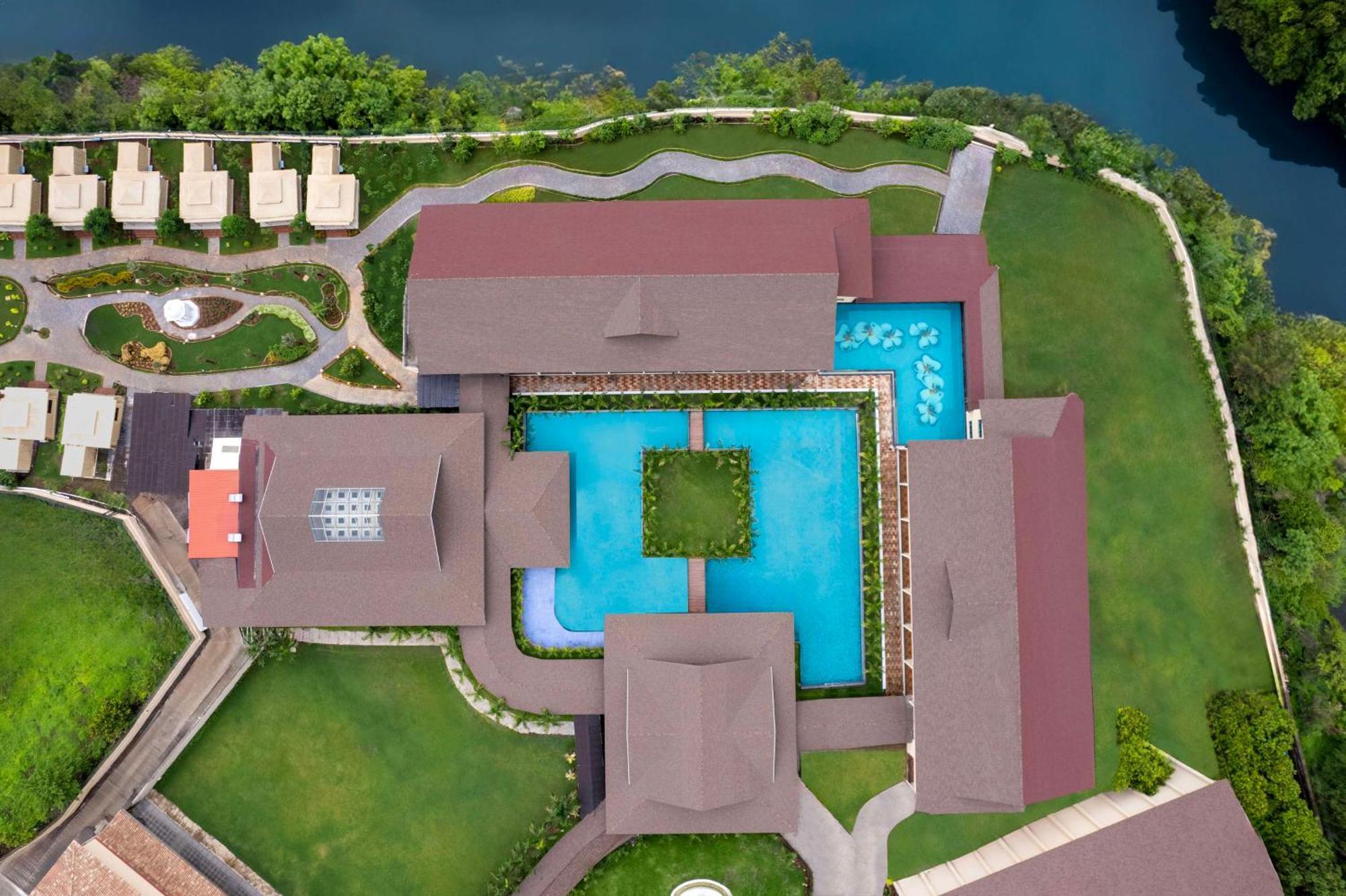 Radisson Blu Plaza Resort & Convention Centre Karjat Exterior photo Aerial view of the resort